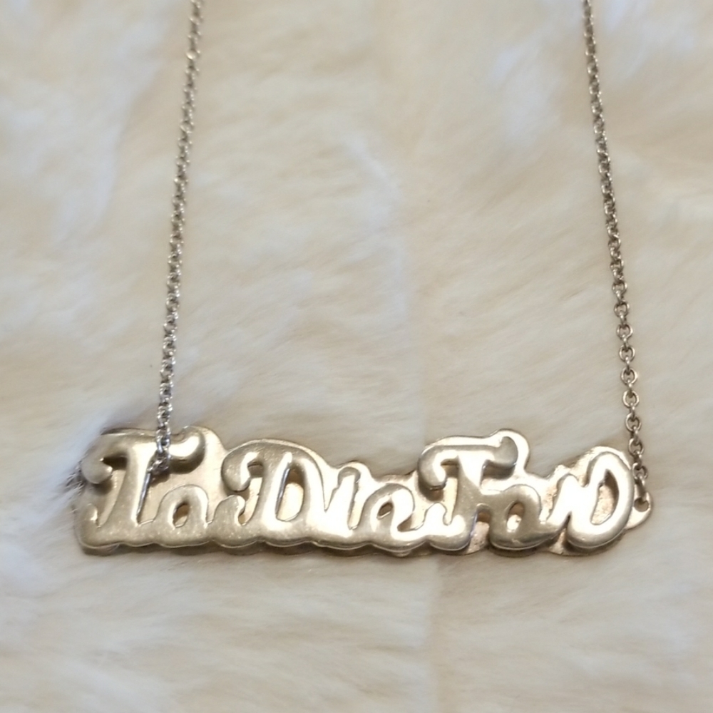 ❤HOLD❤JULES SMITH // "to die for" silver nameplate - Picture 1 of 7